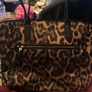 Leopard print Michael Kors purse. Like new. Needs a new home!!